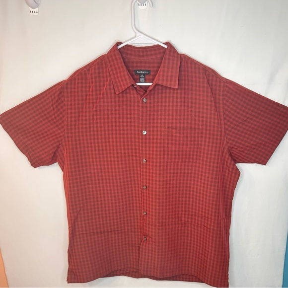 Van Heusen Men’s Red Checkered Short Sleeve Shirt. Size L 16-16.5 - Picture 1 of 12